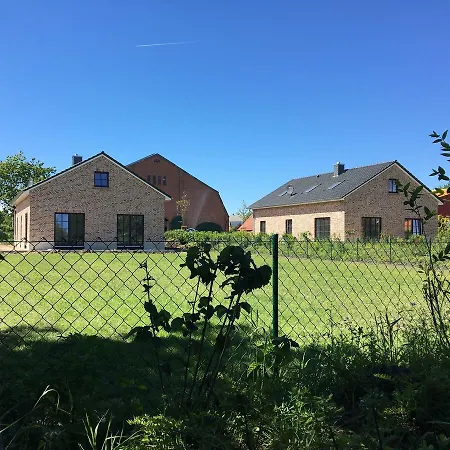 Ostseehaus-1 * Westermarkelsdorf