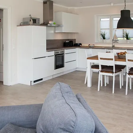 Semesterbostad Ostseehaus-1 *
